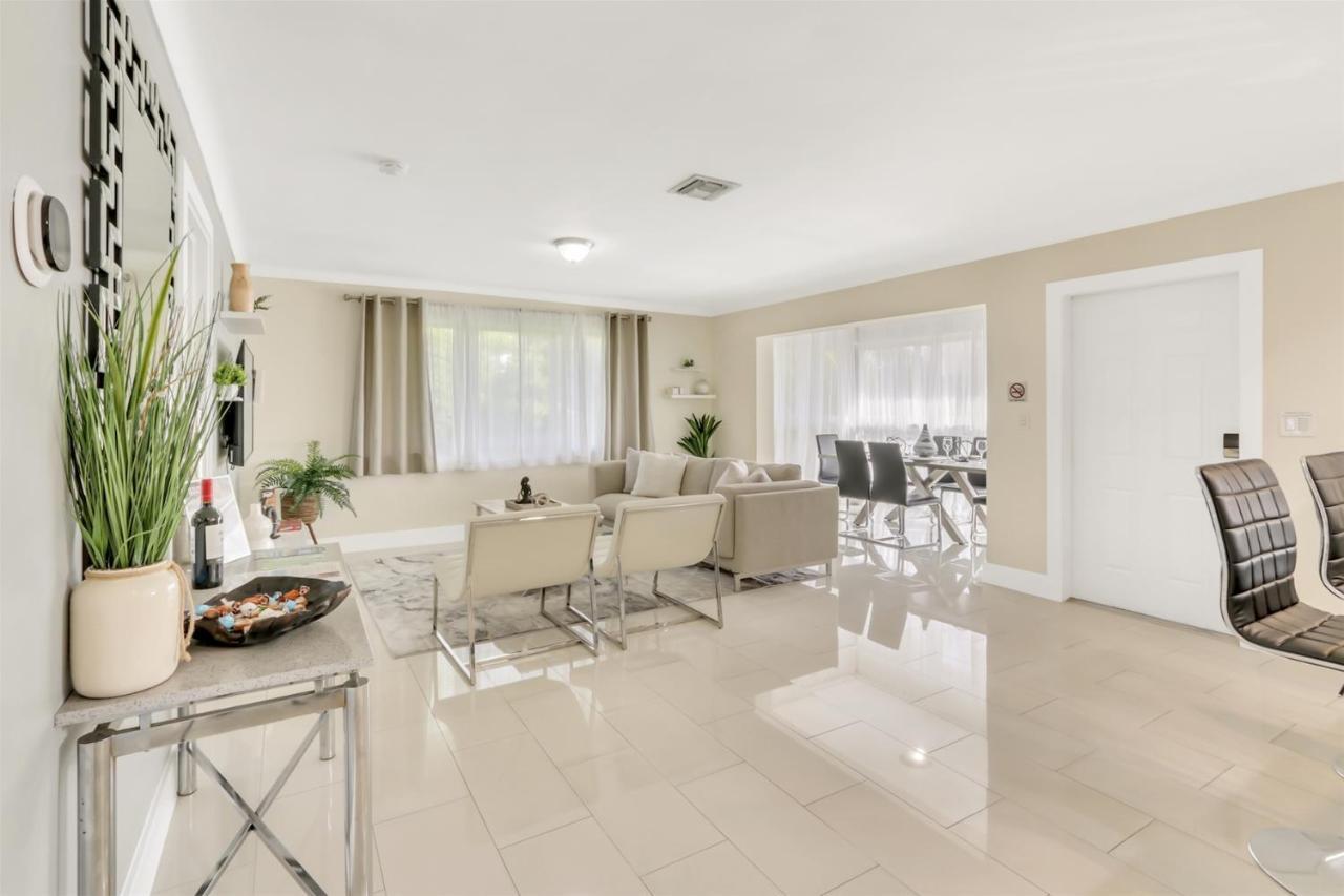 Bright Pompano Beach With Pool Access Ngoại thất bức ảnh